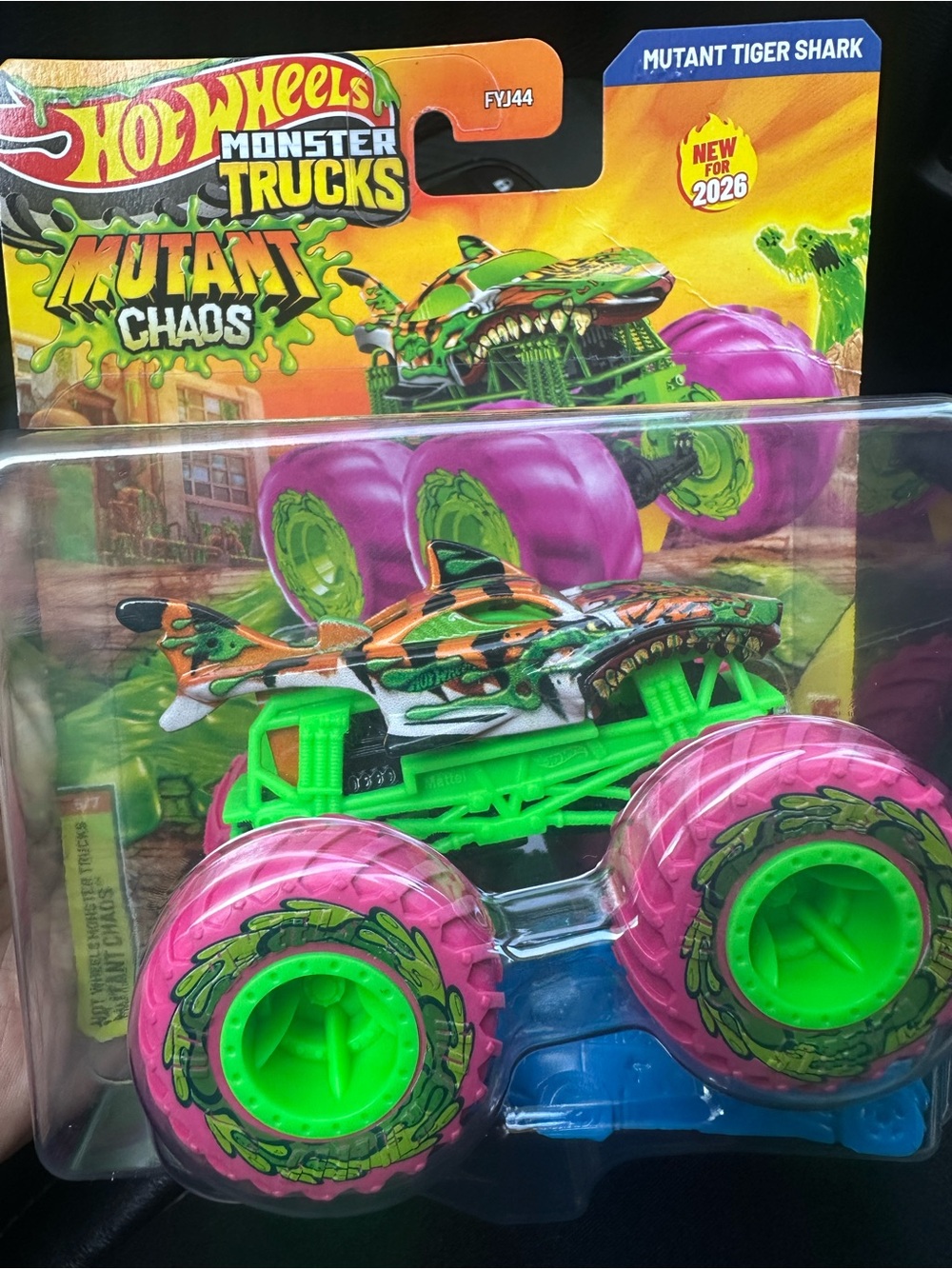 Hot Wheels Monster Trucks Mutant Tiger Shark - Green & Pink